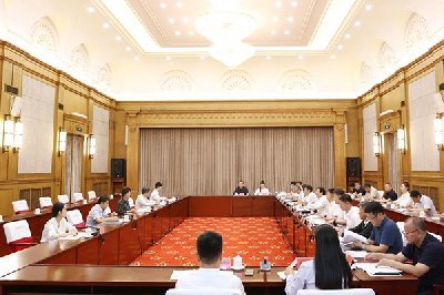全国人大宪法和法律委员会调研组 到黑龙江开展农业法立法调研